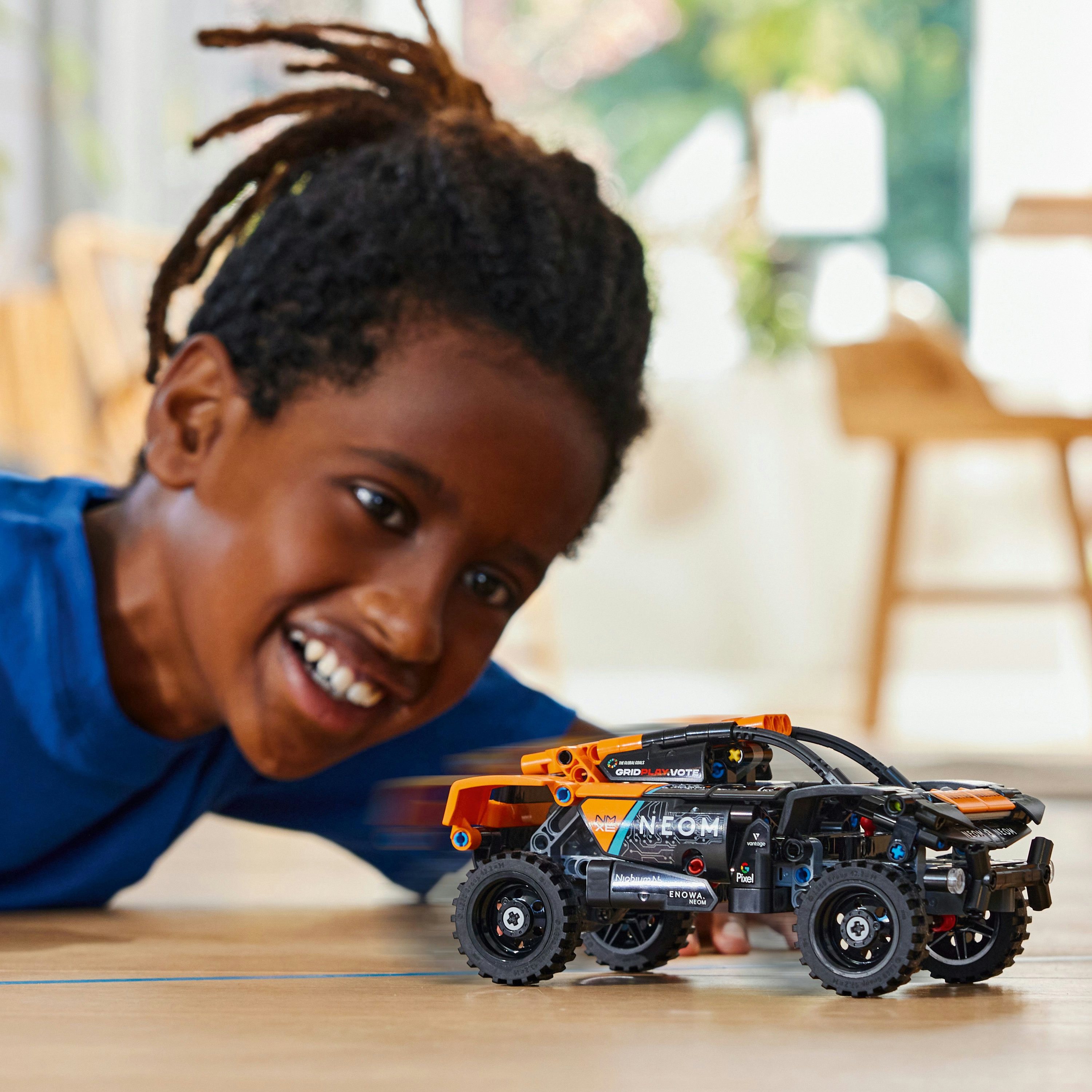 ジョージジェンセン 各四セット Конструктор Lego Technic Автомобіль для гонок NEOM McLaren